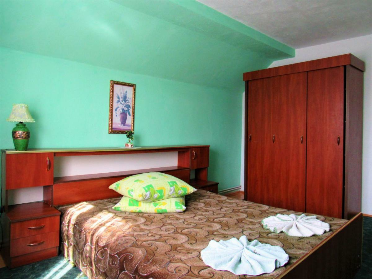 Hotel Відпочинок У Пронів Slawske Exterior foto